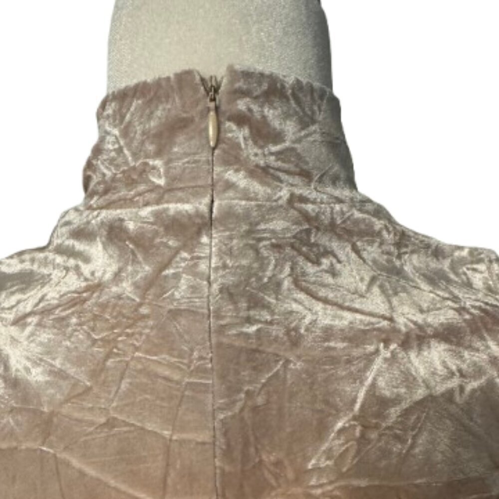 525 Champagne Gold Velvet Crinkle High Neck Sleeveless Top - Picture 4 of 7
